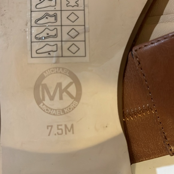 NWOT MICHAEL KORS RAQUEL LEATHER LOGO THONG FLIP FLOP SANDLE SIZE 7.5 - Picture 7 of 7